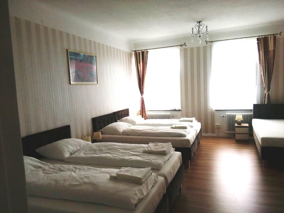Liahof Hotel *